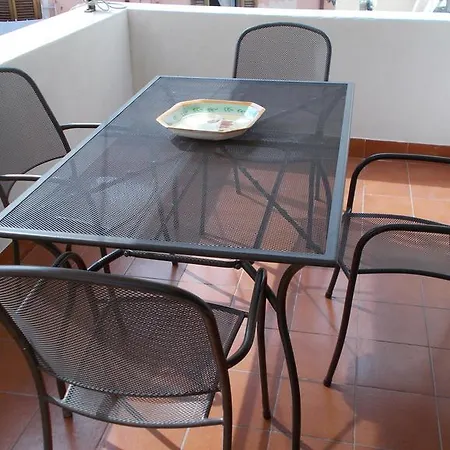 Isabel House Apartment